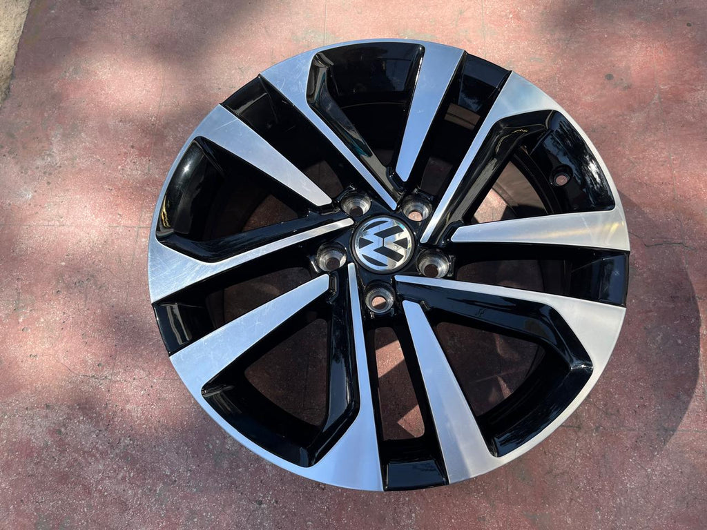 4 Rines 17” Nuevos Originales Volkswagen Tiguan Taos Jetta MK7 MK6 Passat Beetle Bora 5x112