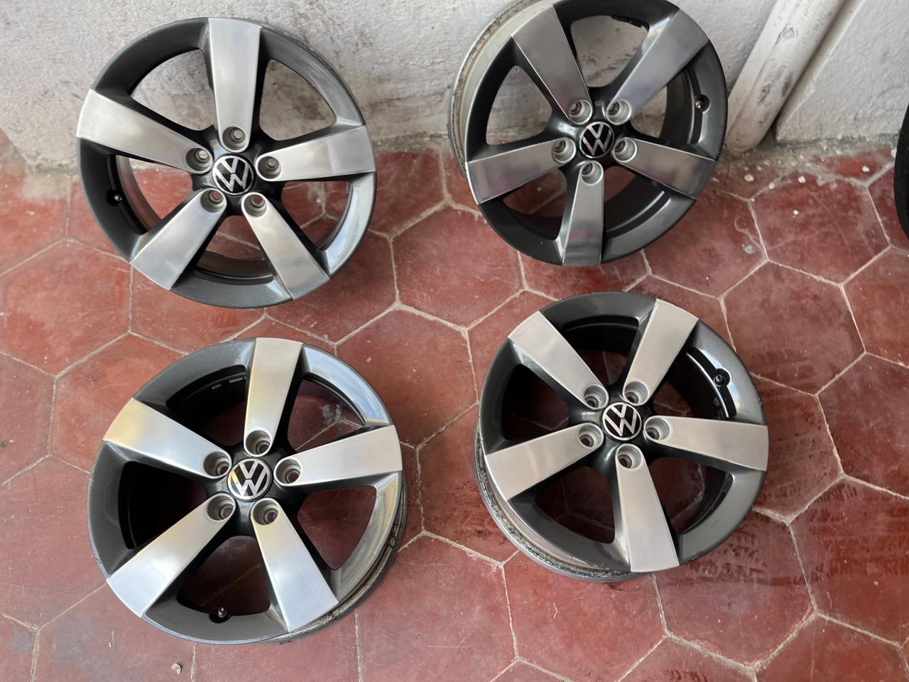 4 Rines 16” Volkswagen Jetta MK6 MK7 Originales VW 5x112 Seminuevos