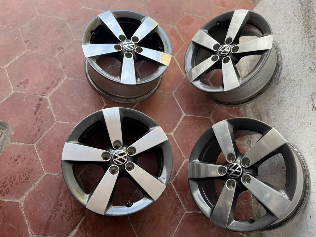 4 Rines 16” Volkswagen Jetta MK6 MK7 Originales VW 5x112 Seminuevos