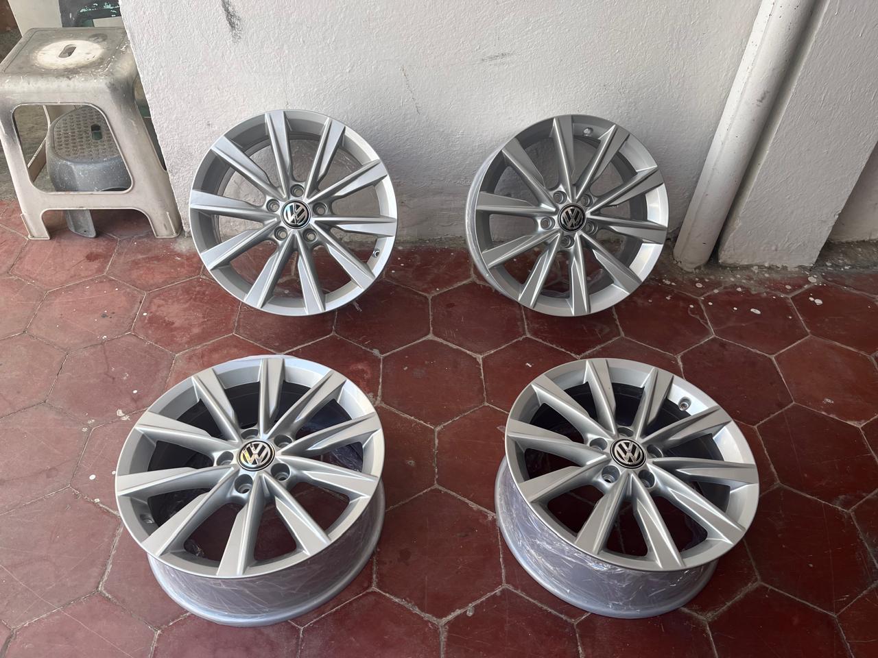 4 Rines 17" Volkswagen Tiguan Taos Golf Jetta MK7 MK6 Originales 5x112 Nuevos