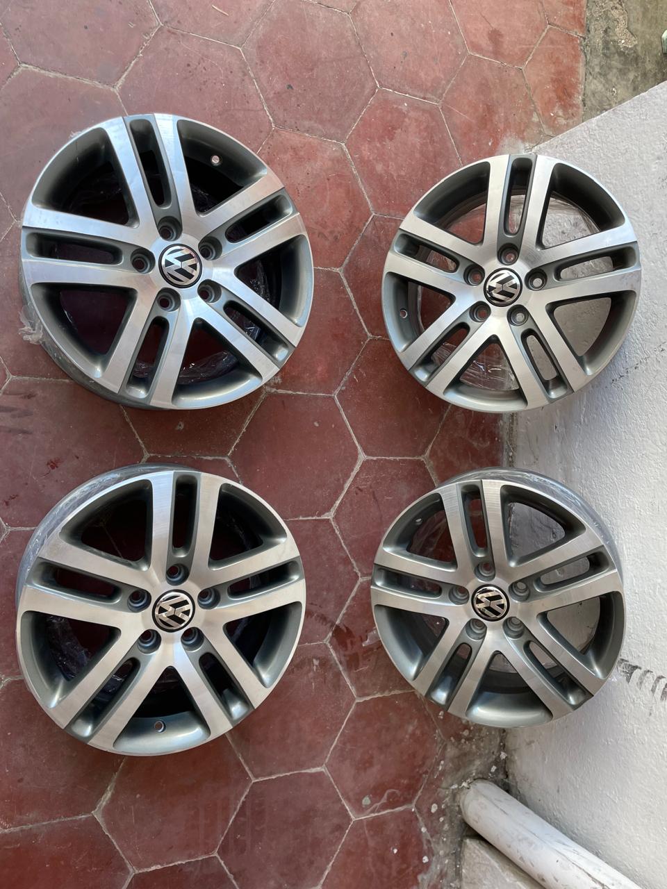 Rines 16 Originales Volkswagen MK6 MK7 | 5x112 | Juego de 4