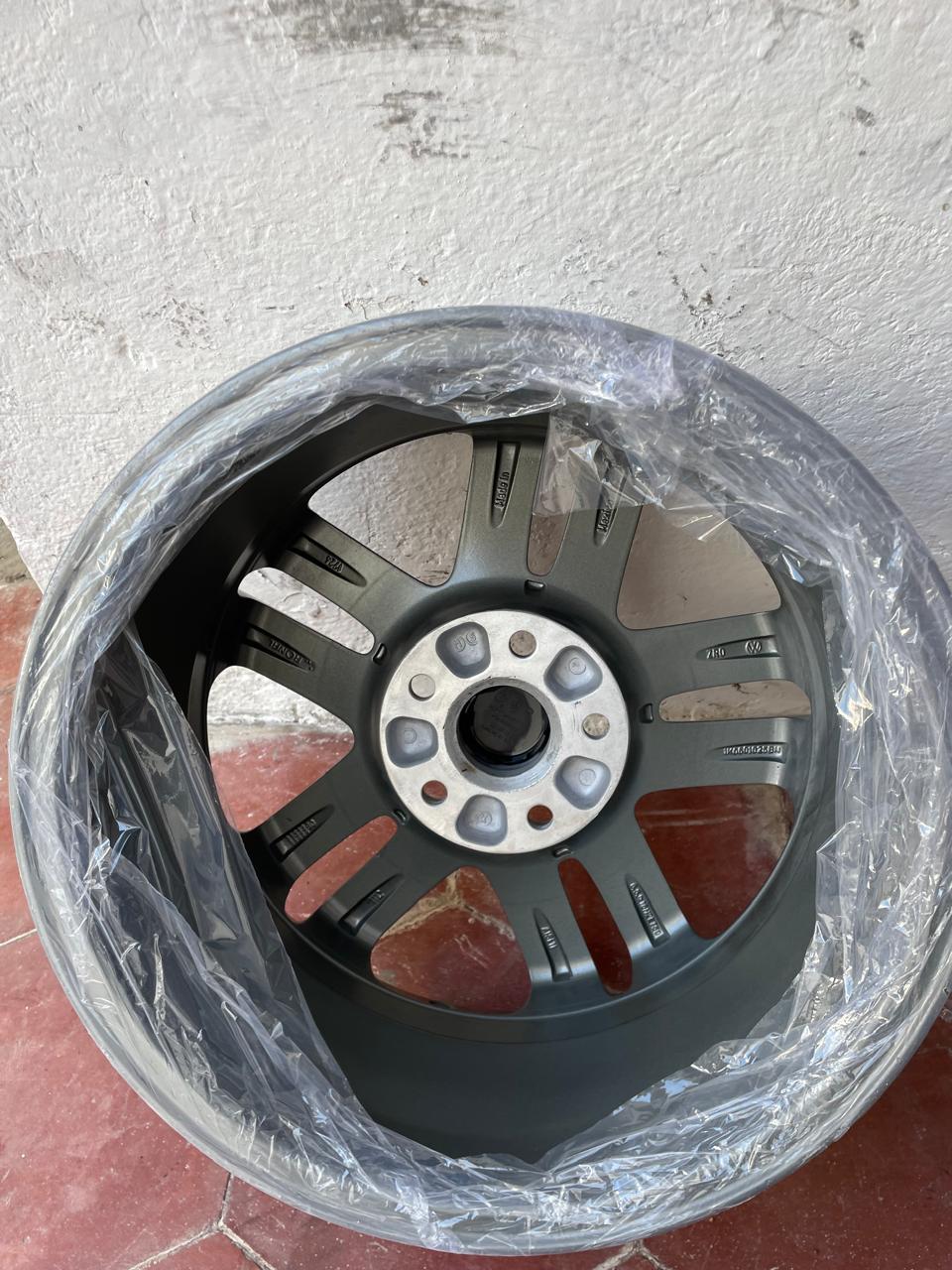 Rines 16 Originales Volkswagen MK6 MK7 | 5x112 | Seminuevos | Juego de 4
