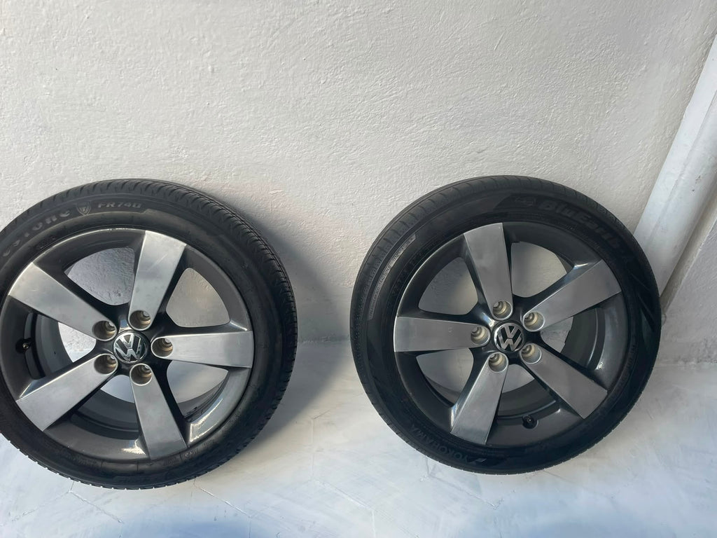 4 Rines y Llantas 16" Volkswagen Jetta MK7 MK6 Golf Originales 5x112 Seminuevos