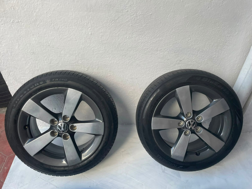 4 Rines y Llantas 16" Volkswagen Jetta MK7 MK6 Golf Originales 5x112 Seminuevos
