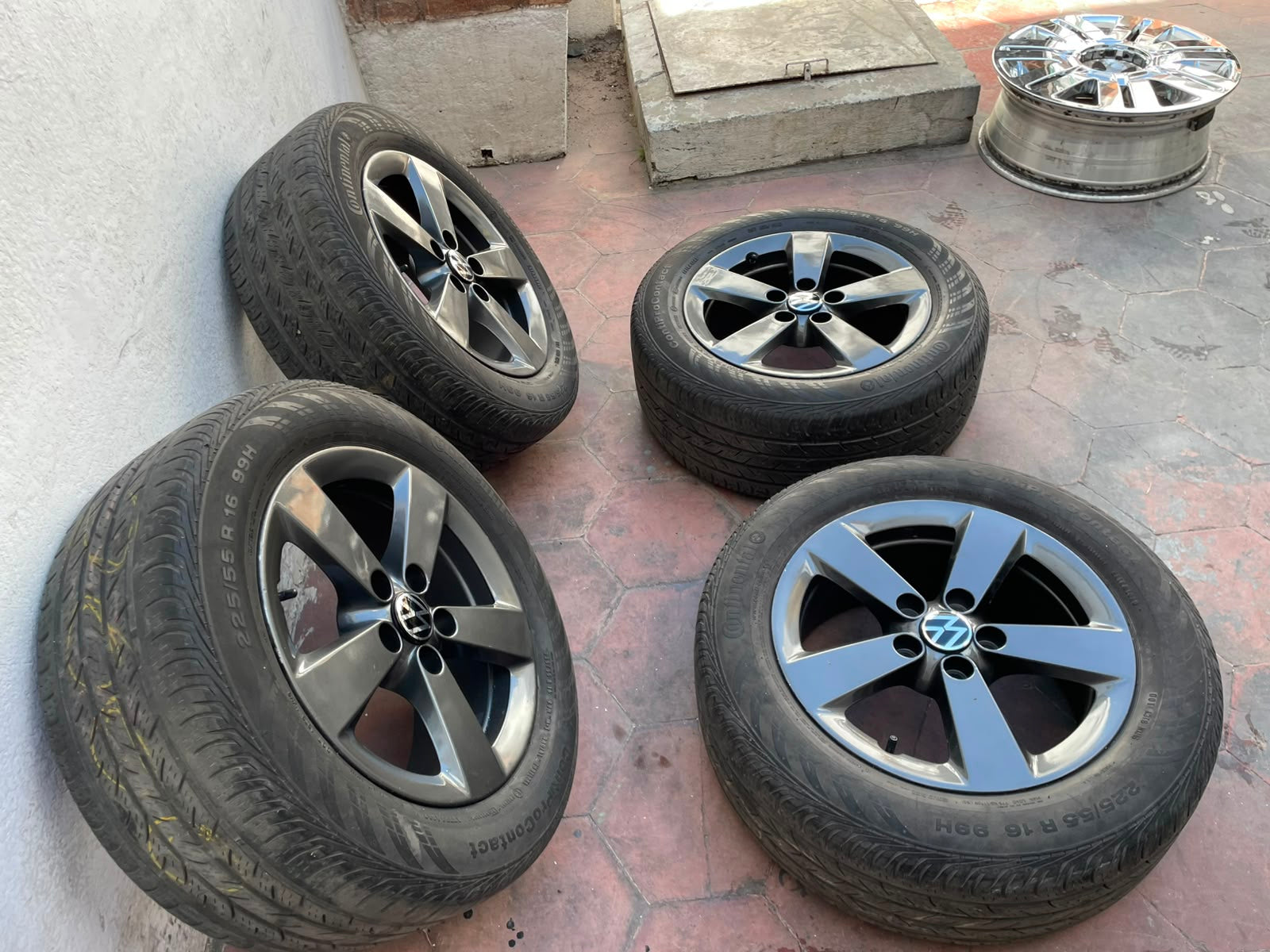 4 Rines 16" Volkswagen Jetta MK7 MK6 Originales 5x112 Seminuevos | Solo Rines