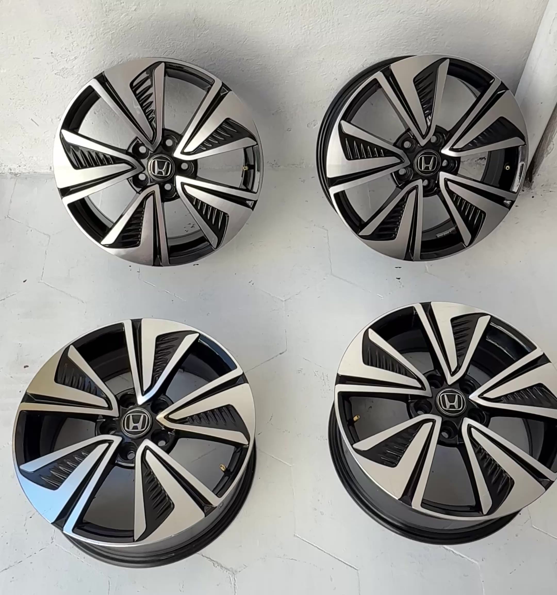 4 Rines 17” Honda Accord Civic CR-V HR-V Element Nuevos 5x114