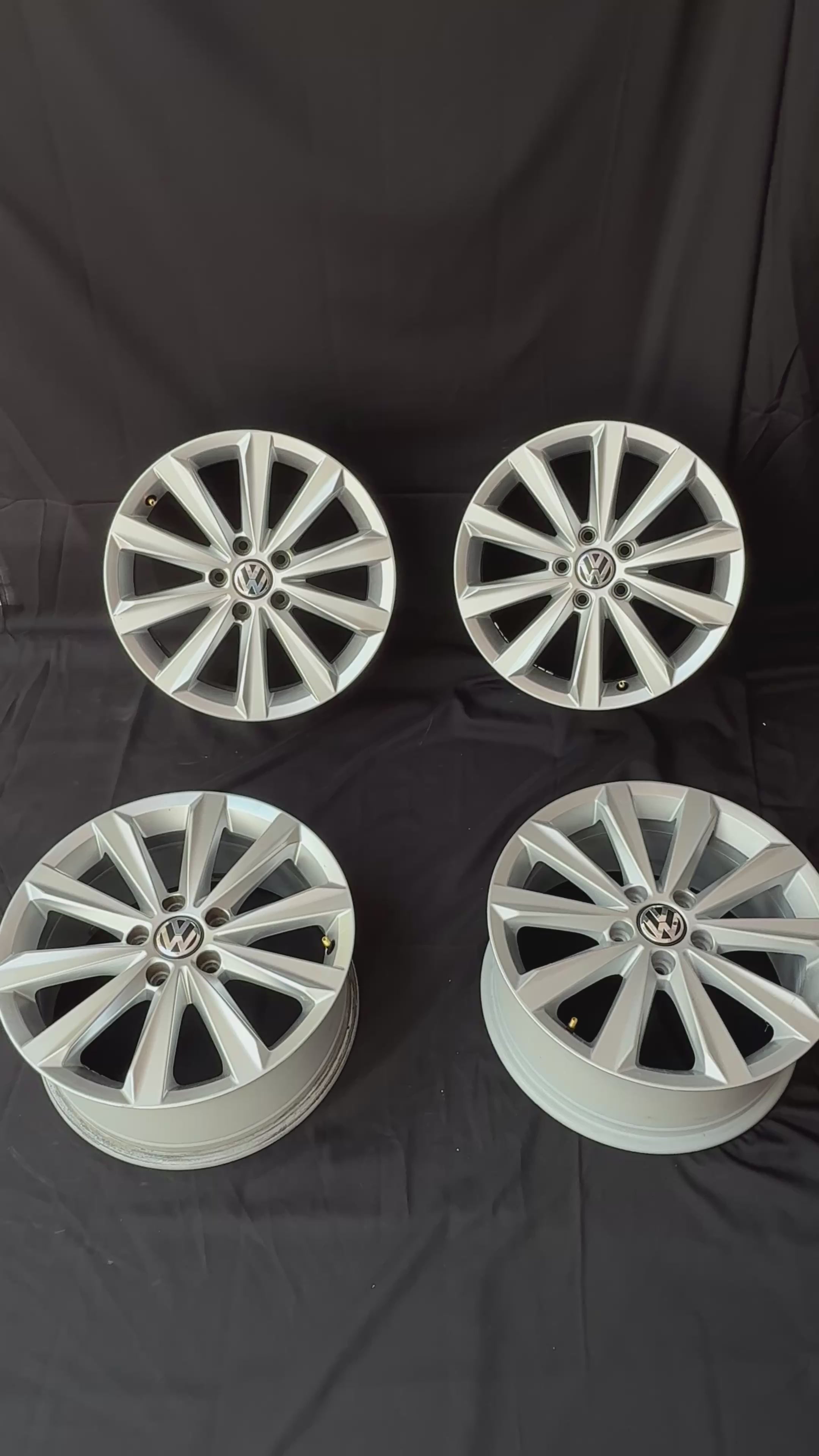 4 Rines 17” Volkswagen Tiguan Taos Golf Jetta MK6 MK7 Passat New Beetle Originales Seminuevos 5x112