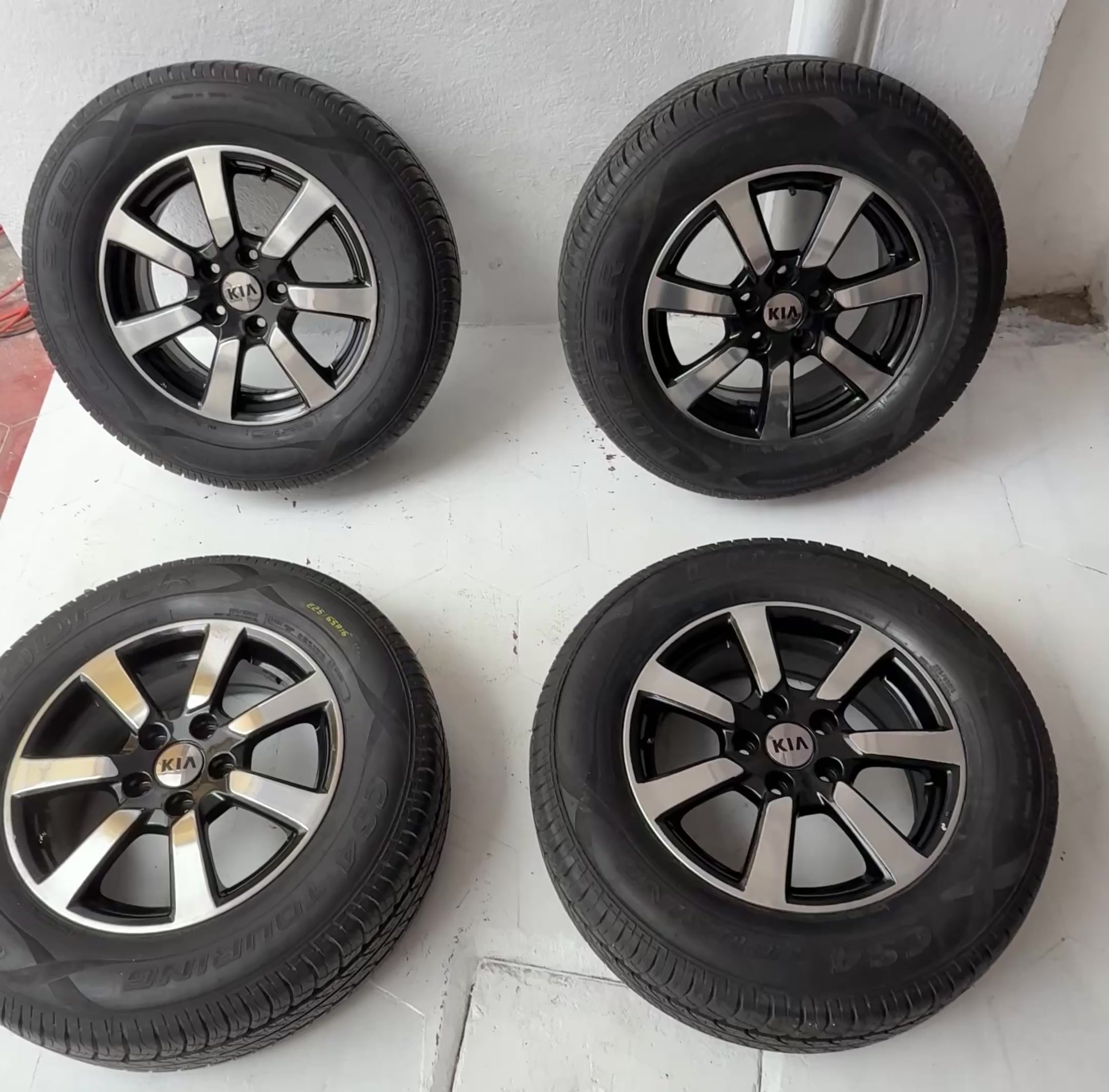 4 Rines con Llantas 16” Kia Forte, Optima y Sportage; Hyundai Tucson – 5×114