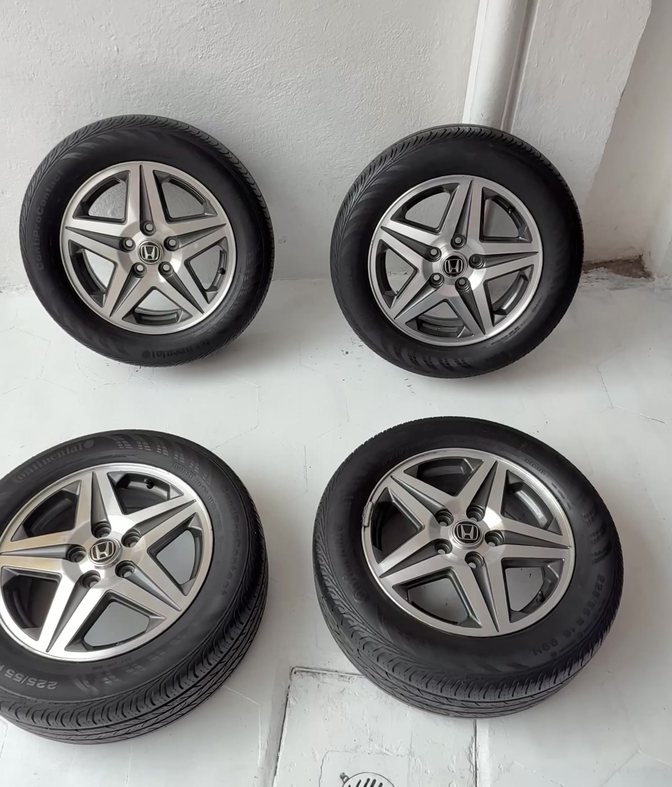 4 Rines con llantas 17” Honda Accord, Civic, CR-V, HR-V y Element – 5×114