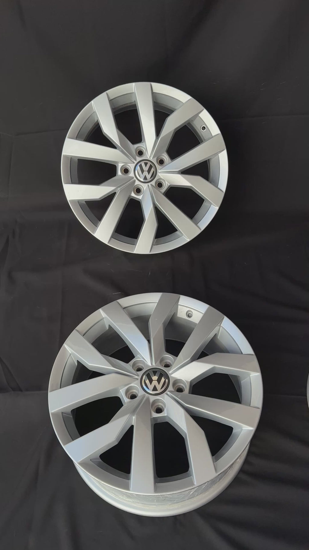 4 Rines 17” Volkswagen Golf TSI Jetta A7 A6 Originales Nuevos