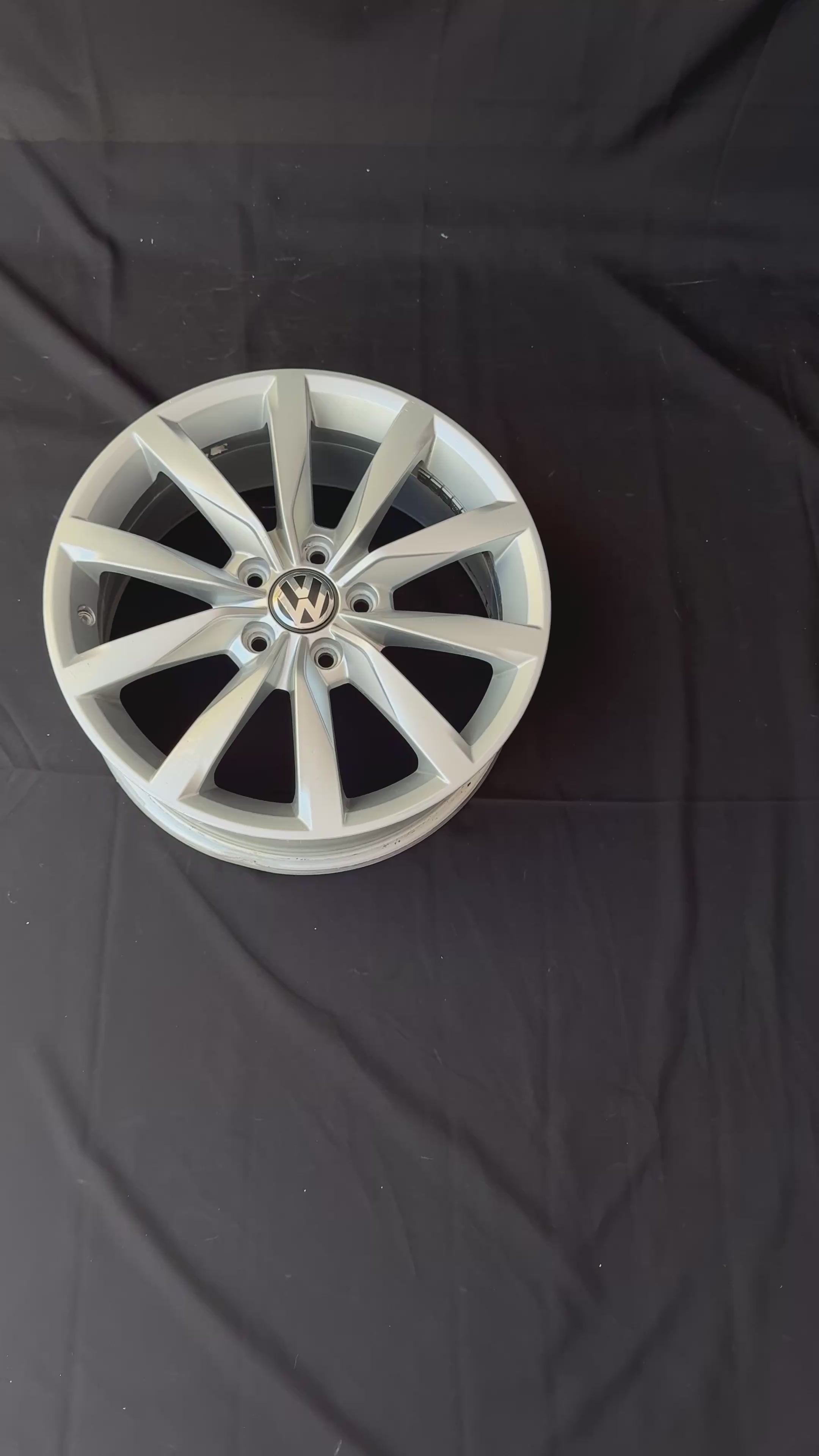 4 Rines 17” Volkswagen Golf TSI MK6 MK7 Originales Nuevos 5x112