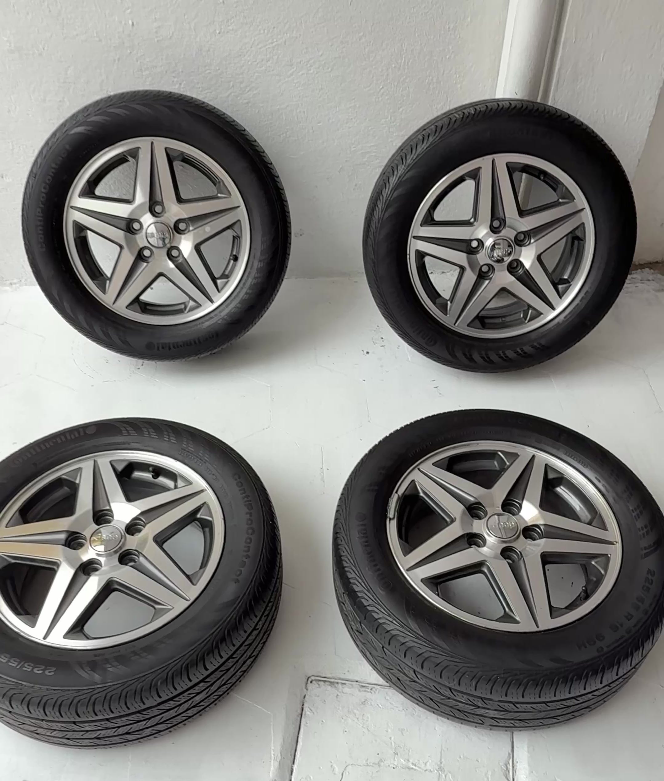 4 Rines con llantas 16” Jeep Liberty, Patriot, Compass, Avenger, Voyager y Caravan – 5×114