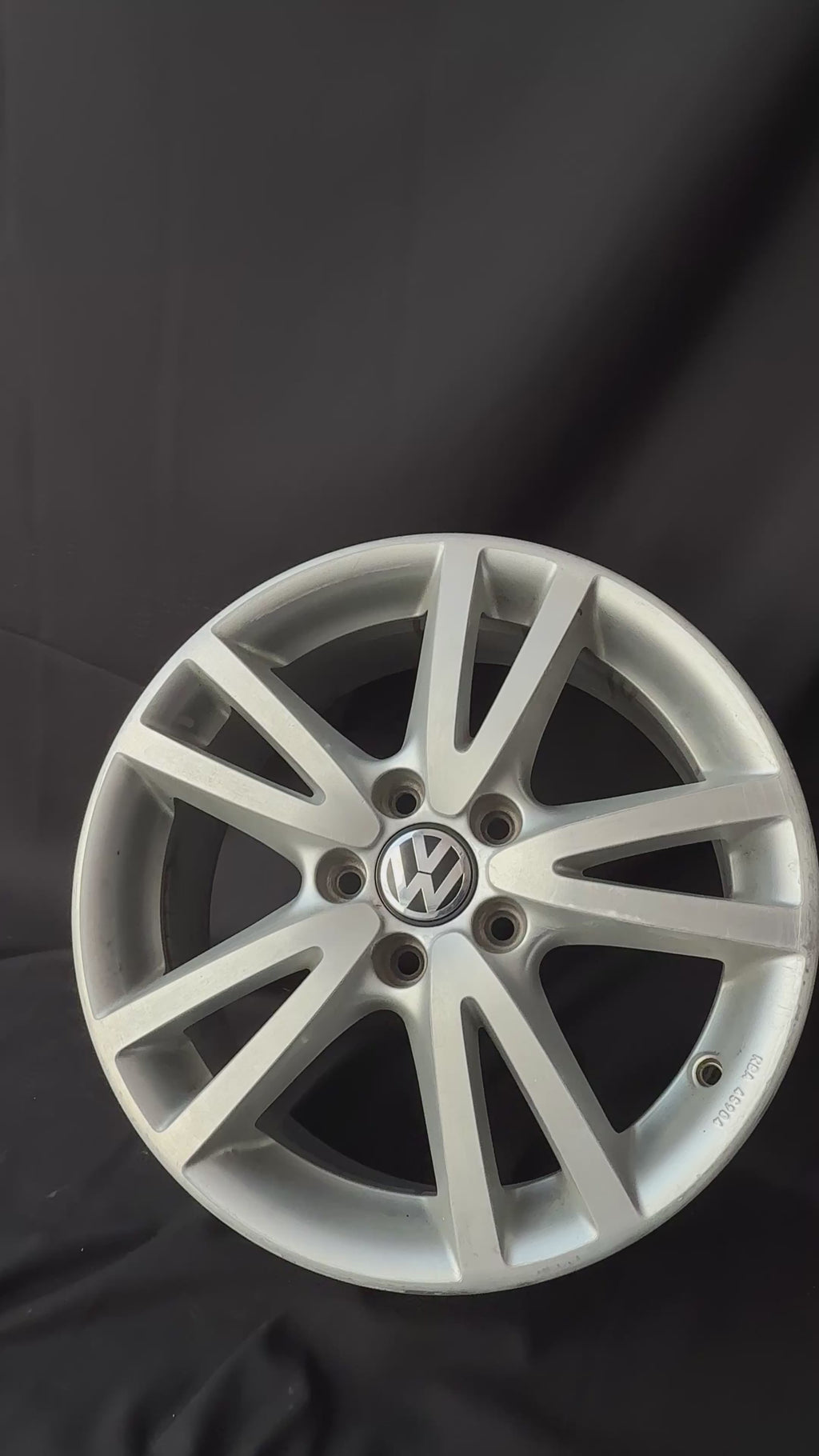 1 Rin 17” Volkswagen Jetta MK6 / Golf