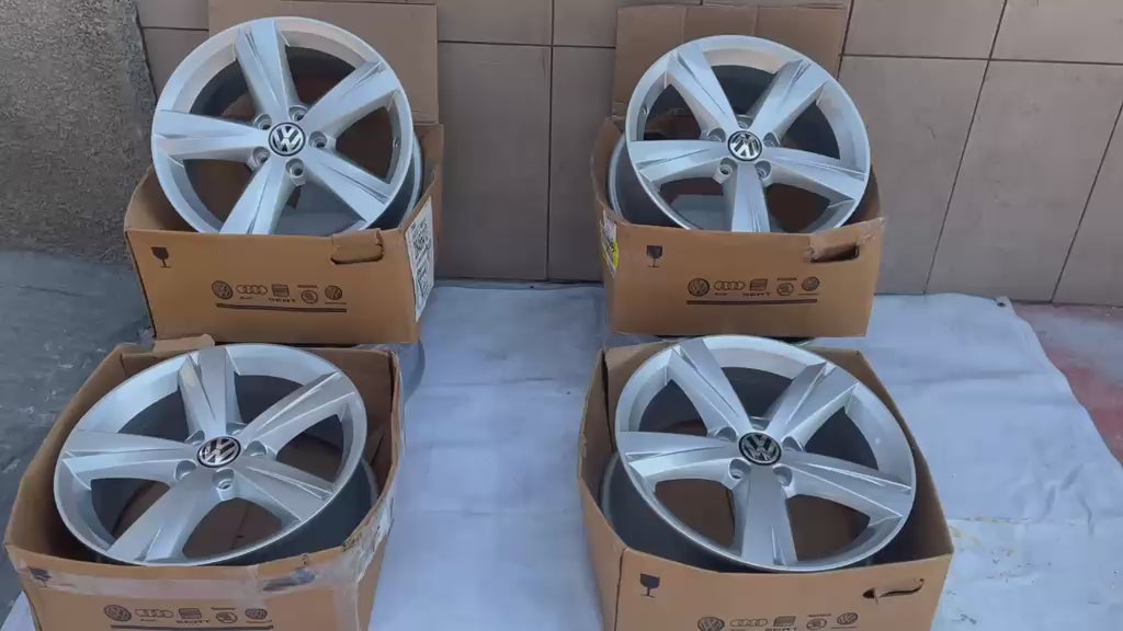 4 Rines 17" Volkswagen Taos Tiguan Jetta MK7 MK6 Passat Originales 5x112 Seminuevos