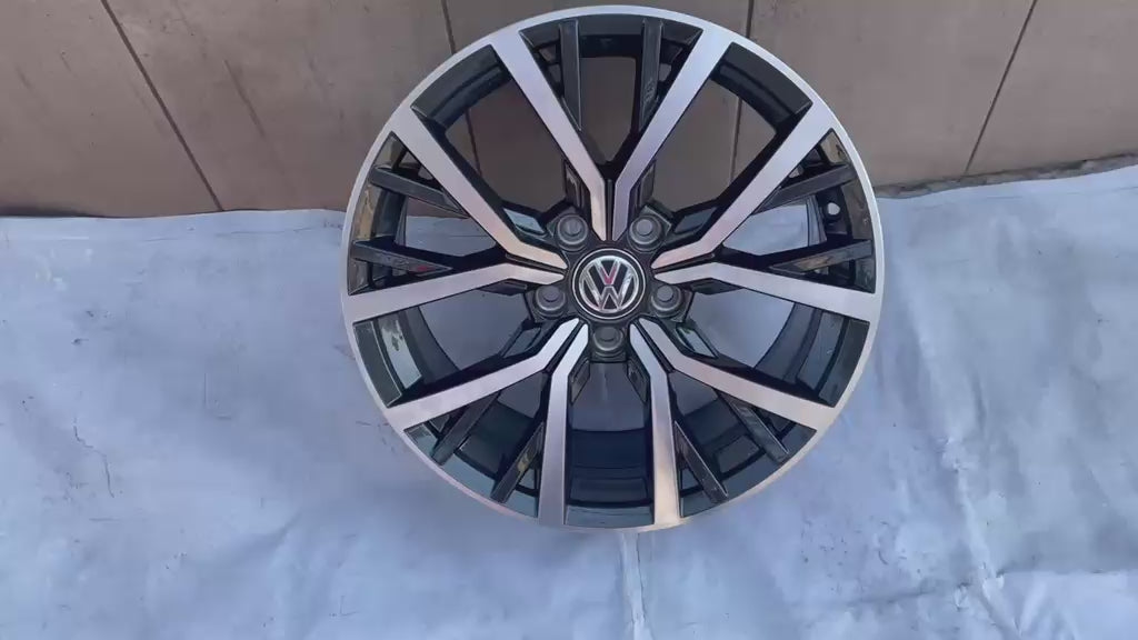 1 Rin 17" Volkswagen TAOS TIGUAN JETTA MK7 MK6 Original 5x112 Negro Brillante