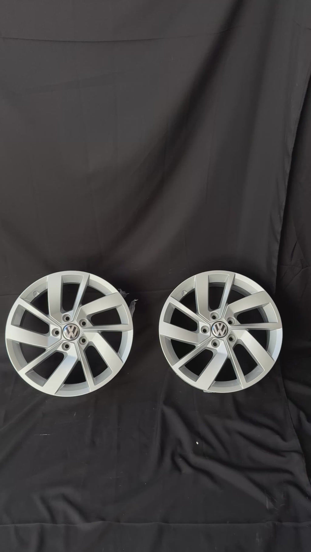4 Rines 17” Volkswagen Golf TSI A8 A7 Originales Nuevos