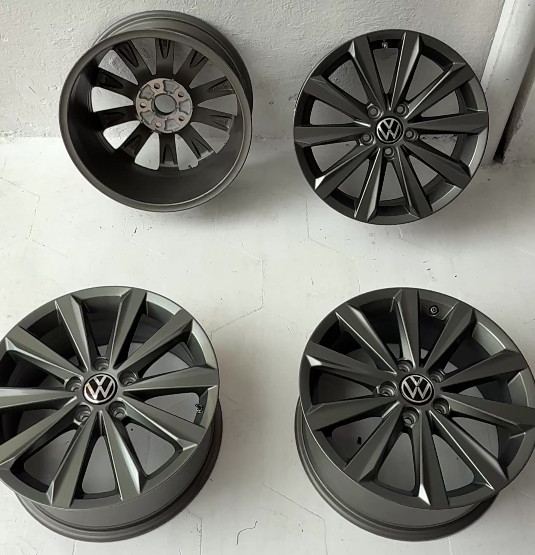 4 Rines 17” Volkswagen Taos, Tiguan, Golf, Jetta MK6, Jetta MK7, Bora, Passat y New Beetle – 5×112