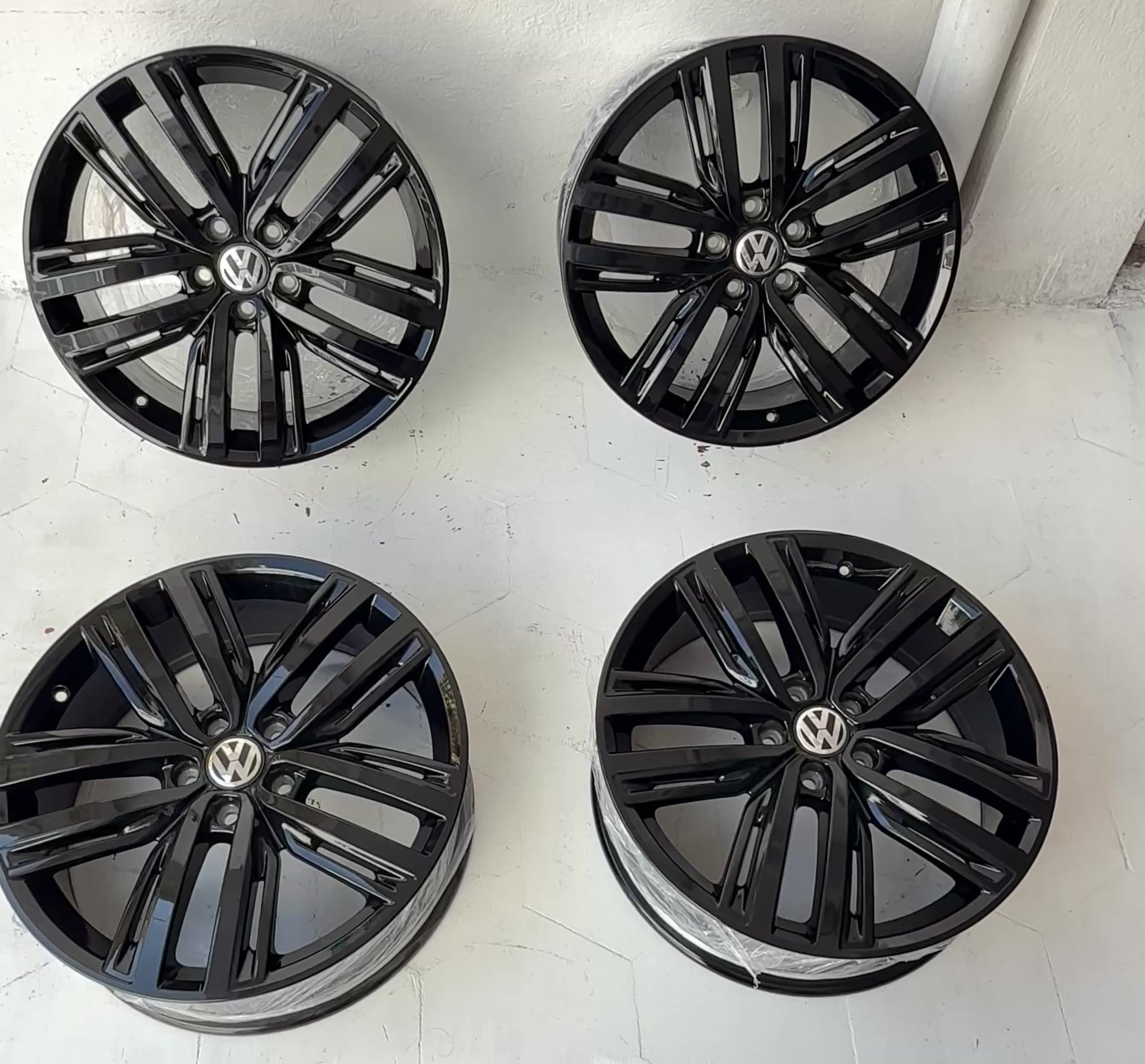 4 Rines Nuevos 19” Volkswagen Tiguan, Taos, Jetta MK7 y Jetta MK6 5X114