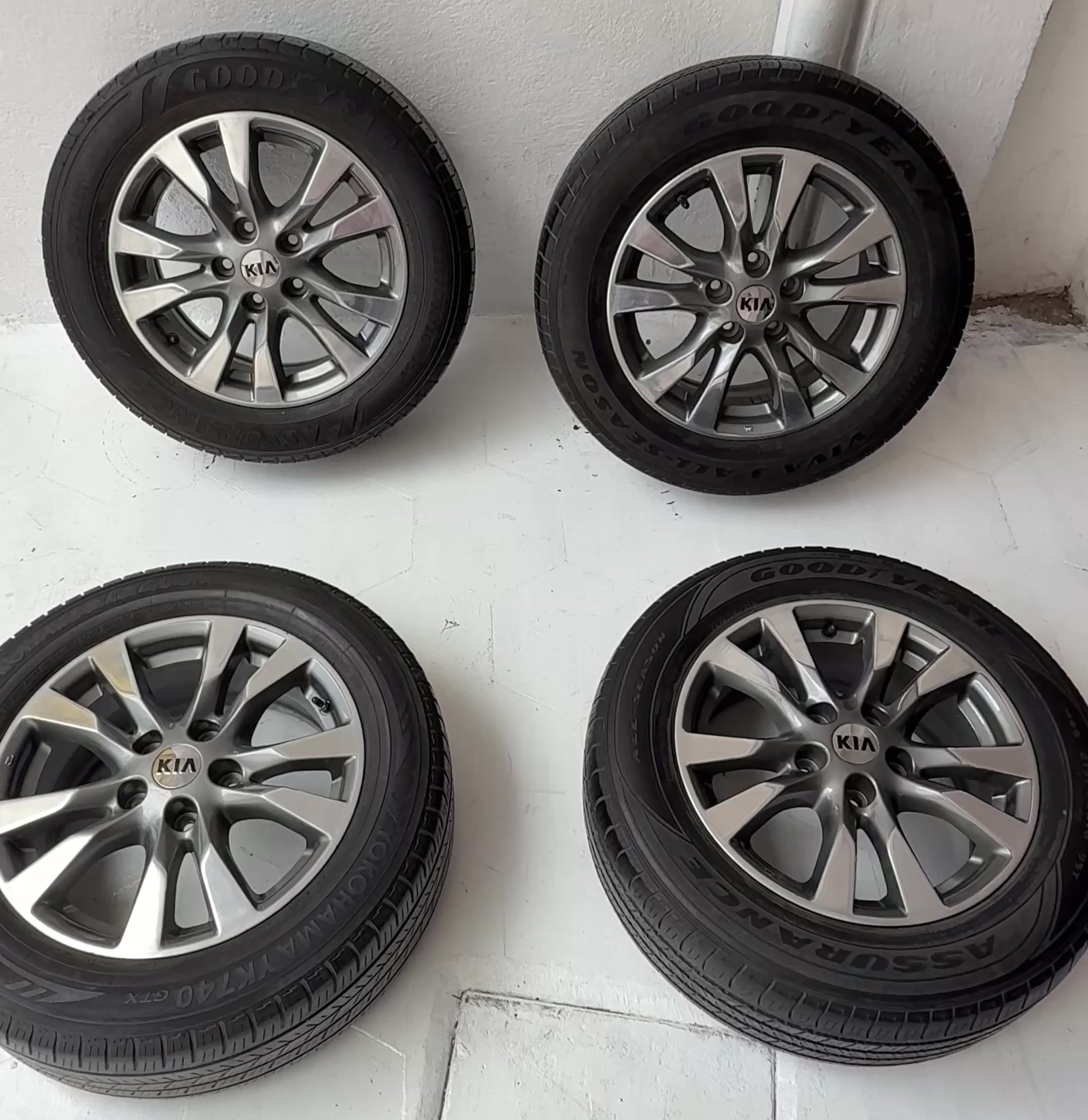 4 Rines con llantas 16” Kia Forte, Optima y Sportage – 5×114