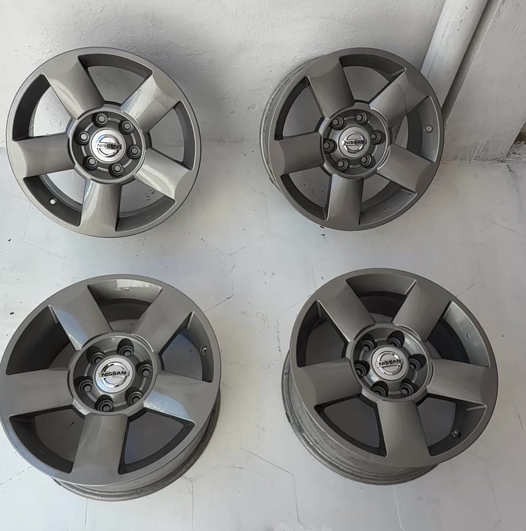 4 Rines 18” Nissan D21 Estacas Seminuevos Originales 6x139