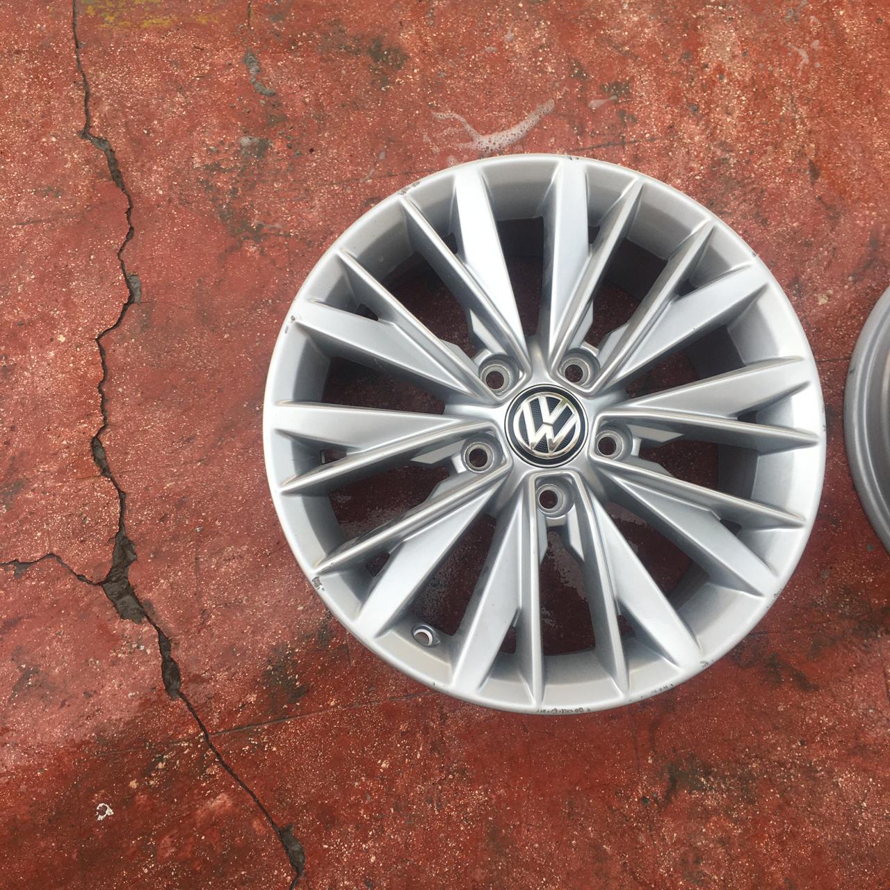Rines 16” Volkswagen Jetta MK7 MK6 Originales 5x112 Nuevos