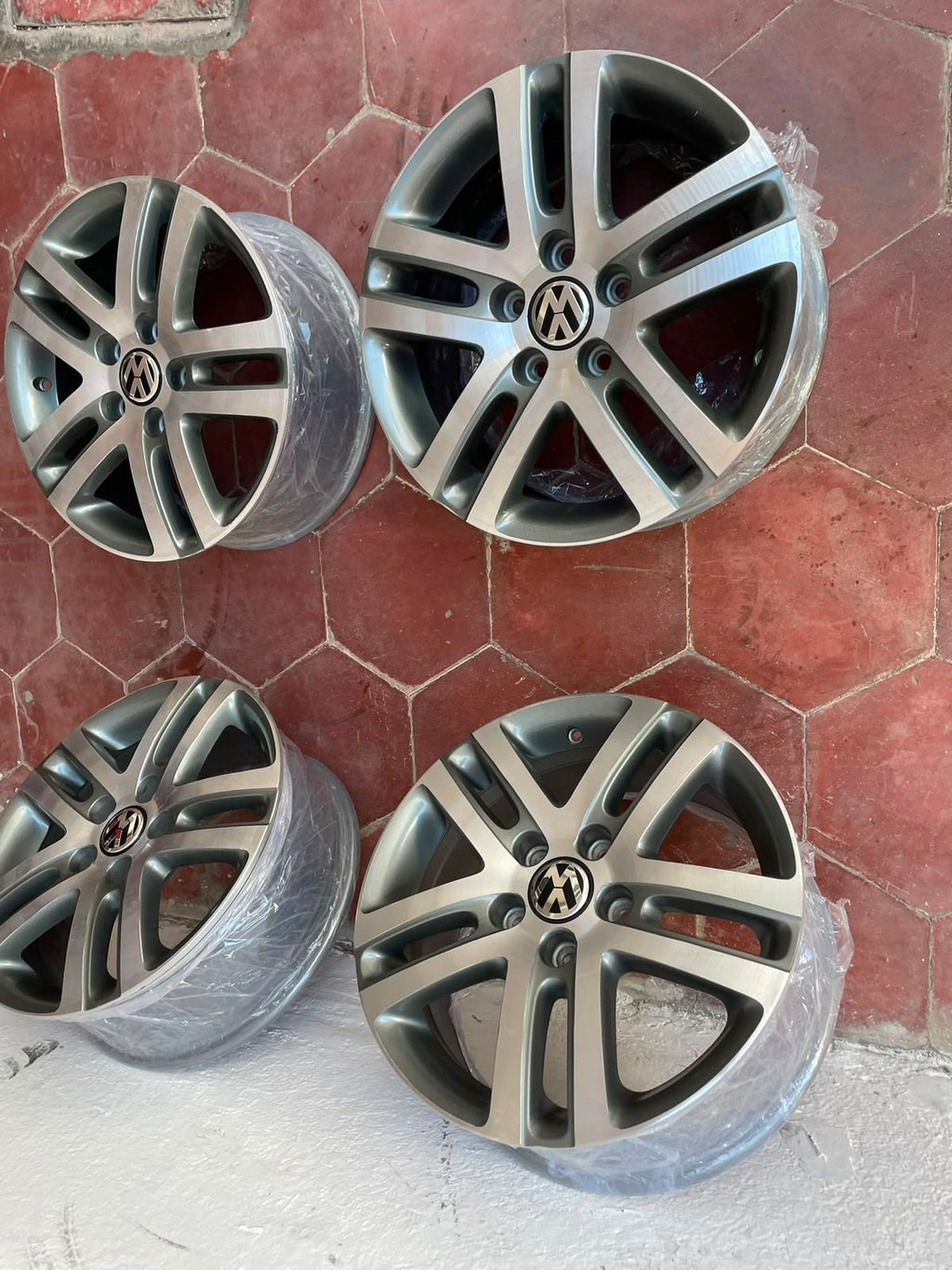 4 Rines 16" Volkswagen Golf Jetta MK6 MK7 Originales 5x112 Nuevos