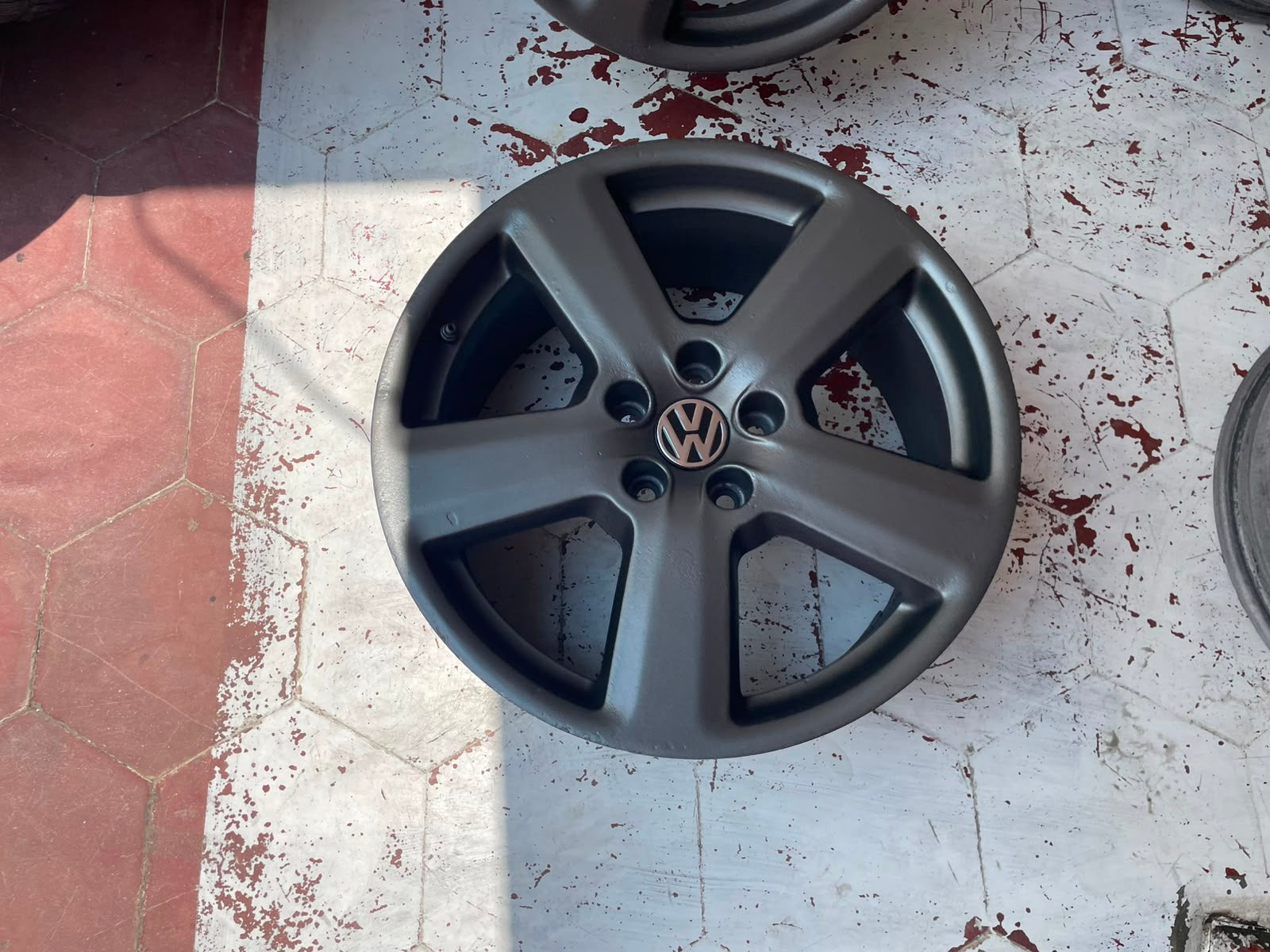 Rines Originales Volkswagen 17" Golf Jetta MK____ New Beetle 5x112 | Juego de 4 Nuevos