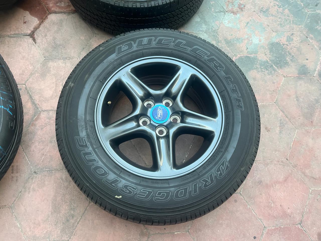 Juego de Rines y Llantas 16" Ford Ranger 2004 Originales 5x114 Seminuevos