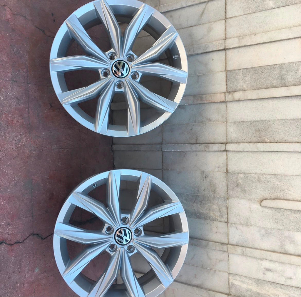 Rines Volkswagen Taos / Tiguan / Jetta MK6 / MK7 / Passat 18" Originales Nuevos | Juego de 4 | 5x112