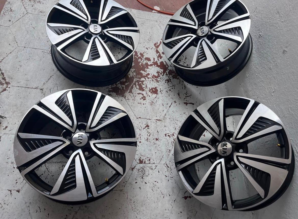 4 Rines 17" Kia Forte Originales 5x114 Nuevos