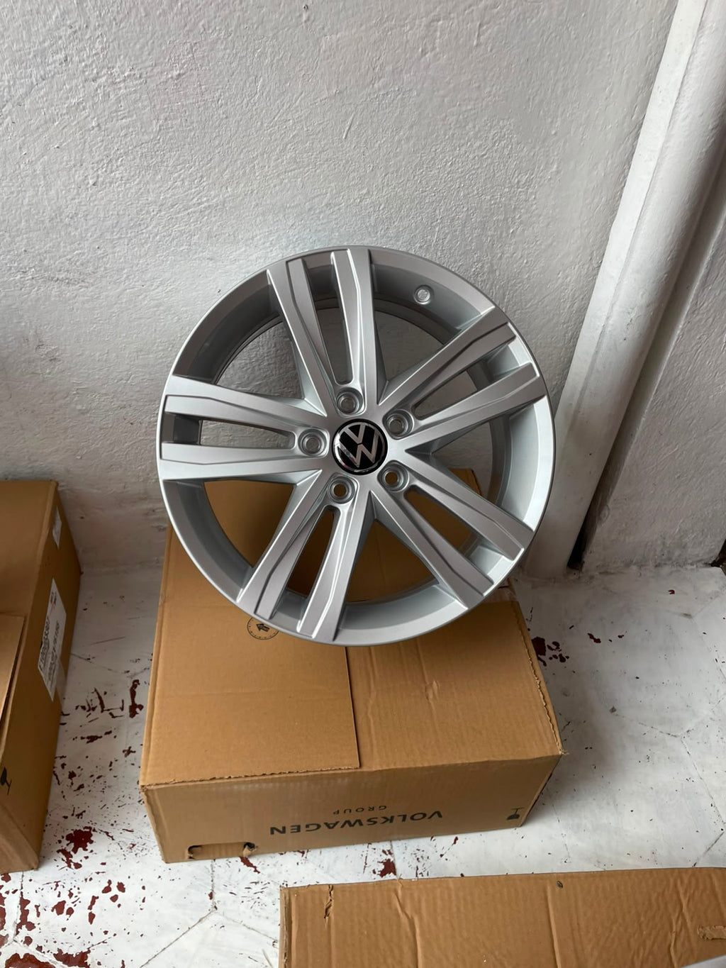 1 Rin 17" Original Volkswagen Golf / Jetta MK6 / Jetta MK7 Sport – Nuevo