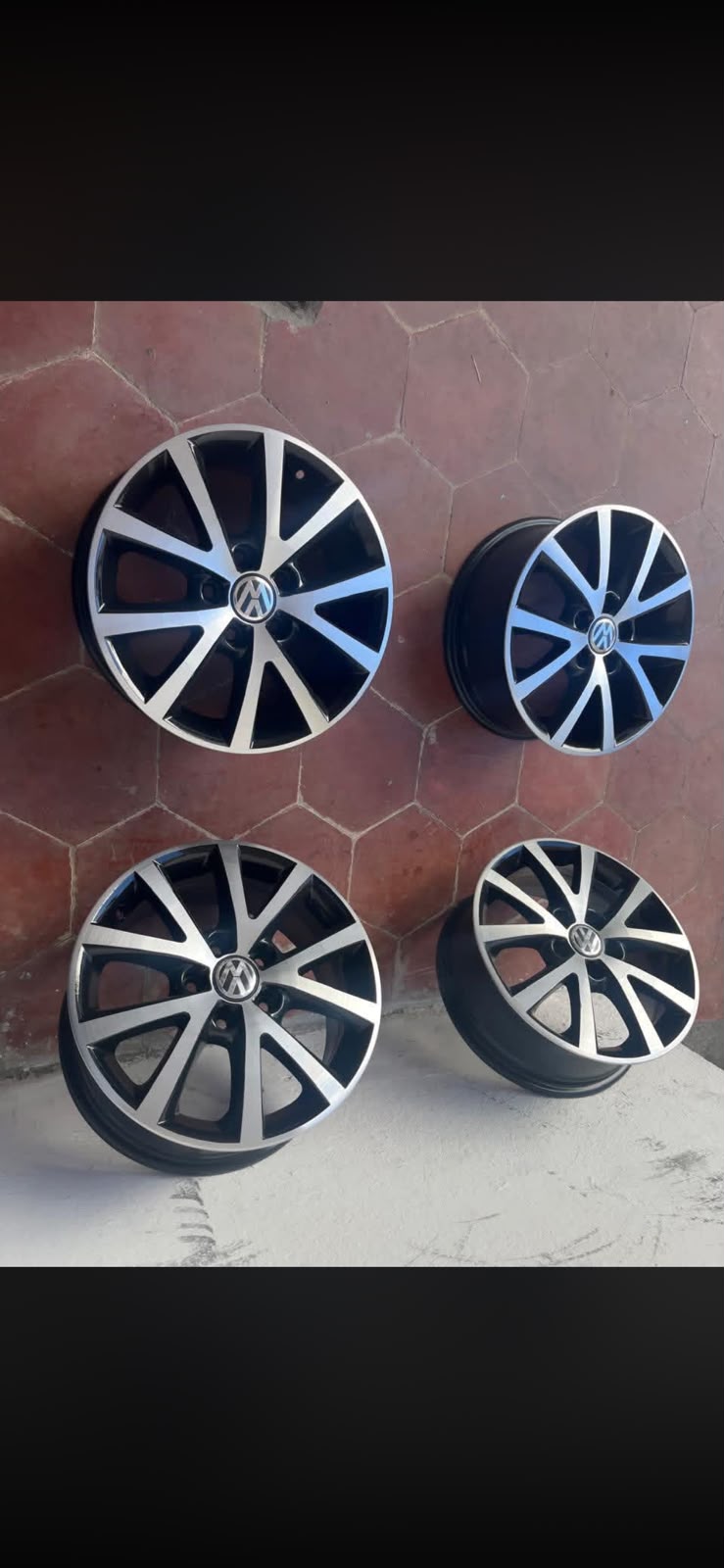 4 Rines 16" Volkswagen Jetta MK6 MK7 Golf New Beetle Passat Originales 5x112 Seminuevos