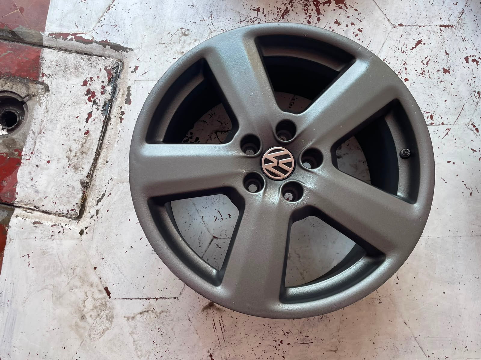 Rines Originales Volkswagen 17" Golf Jetta MK____ New Beetle 5x112 | Juego de 4 Nuevos