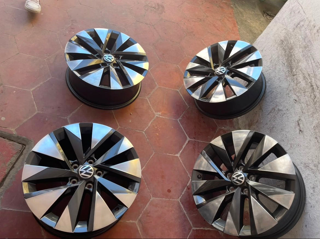 Rines 17" Volkswagen Taos / Tiguan / Jetta MK7 / Golf MK6 MK7 Originales Nuevos 5x112