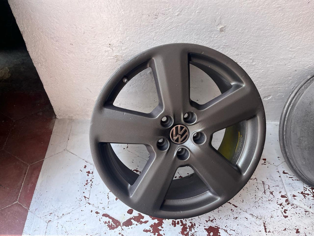 4 Rines 18" Volkswagen Bora Jetta MK6 MK7 Originales 5x112 Seminuevos