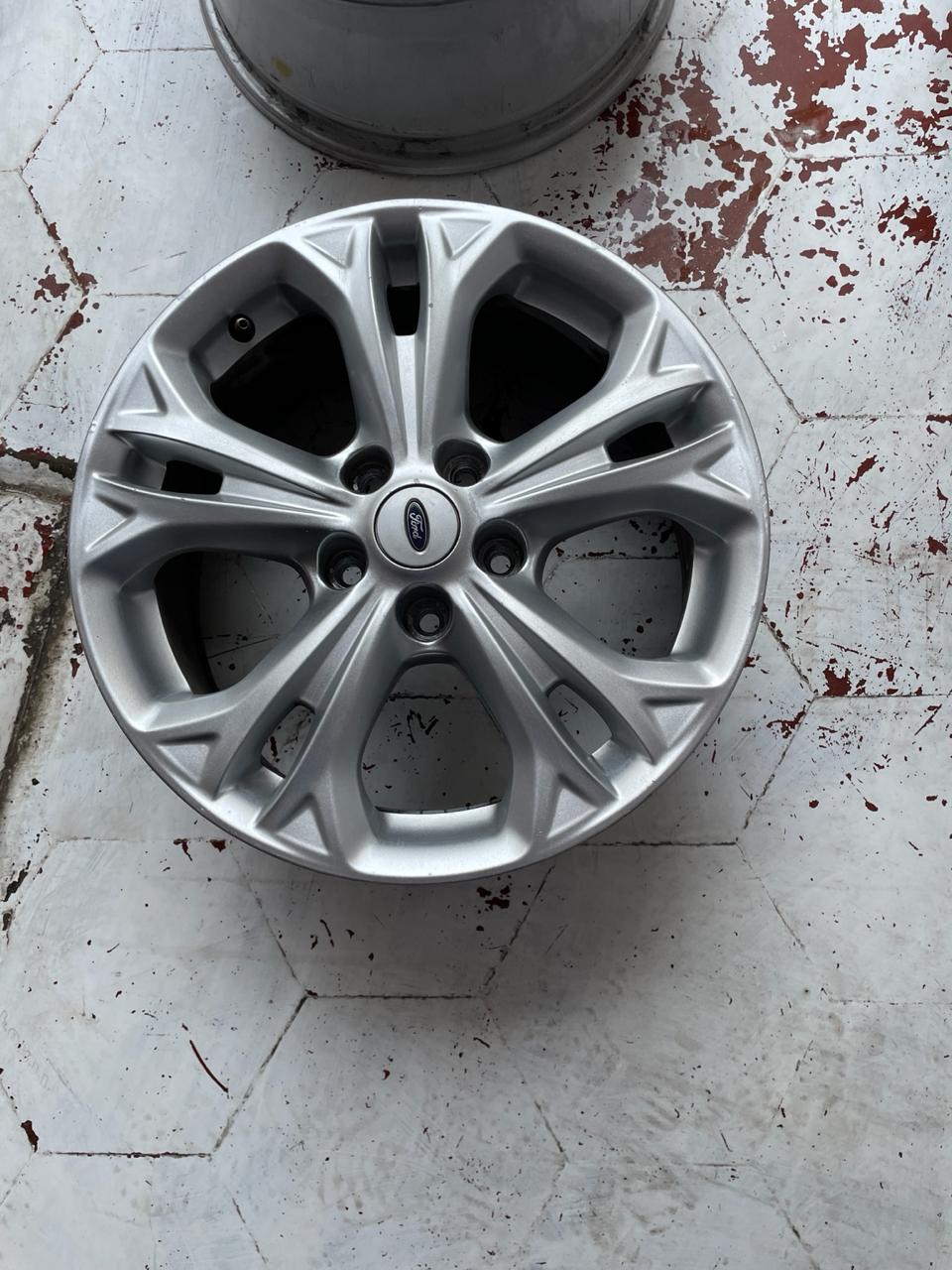 4 Rines 17" Ford Escape Fusion 2013-2021 Originales 5x108 Seminuevos