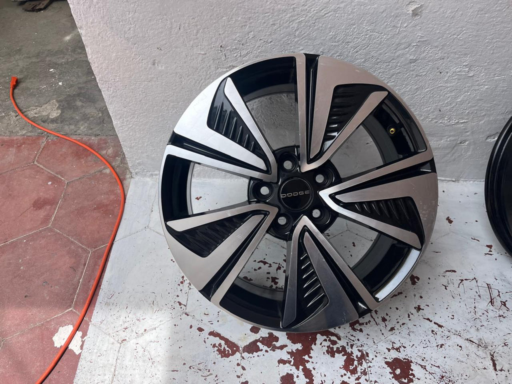 4 Rines 17" Jeep Grand Cherokee Liberty Compass Patriot Nitro Originales Nuevos 5x114.3