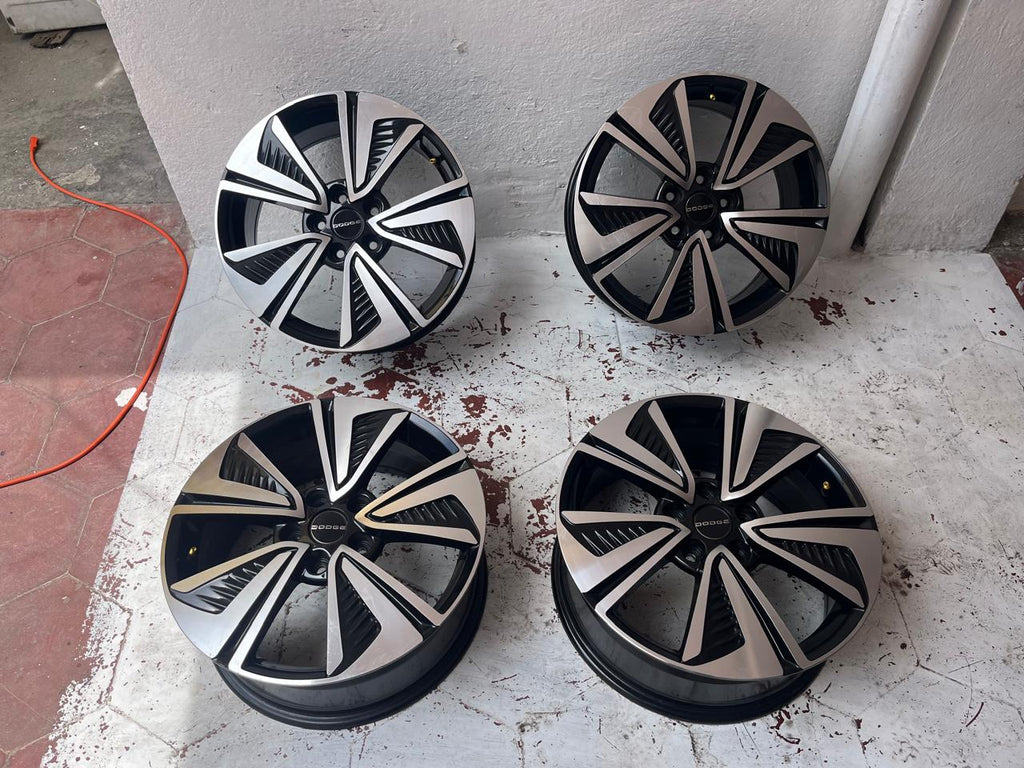 4 Rines 17" Jeep Grand Cherokee Liberty Compass Patriot Nitro Originales Nuevos 5x114.3
