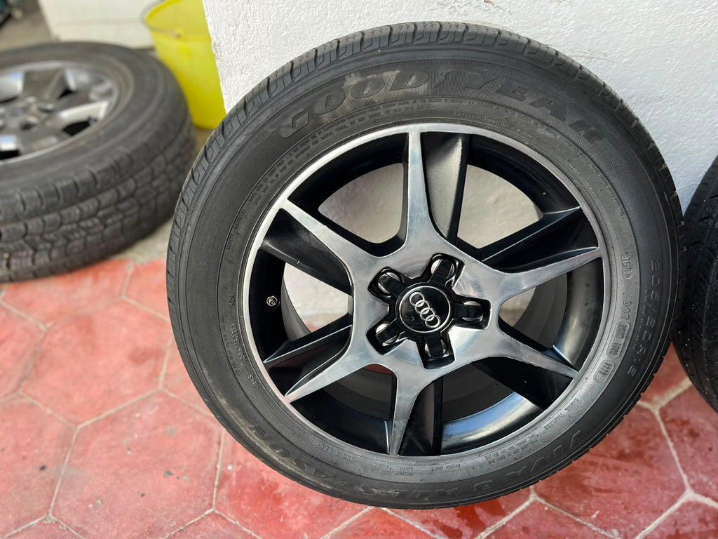 4 Rines 16" Audi Originales con Llantas Seminuevos Golf MK5 MK6 MK7 5x112