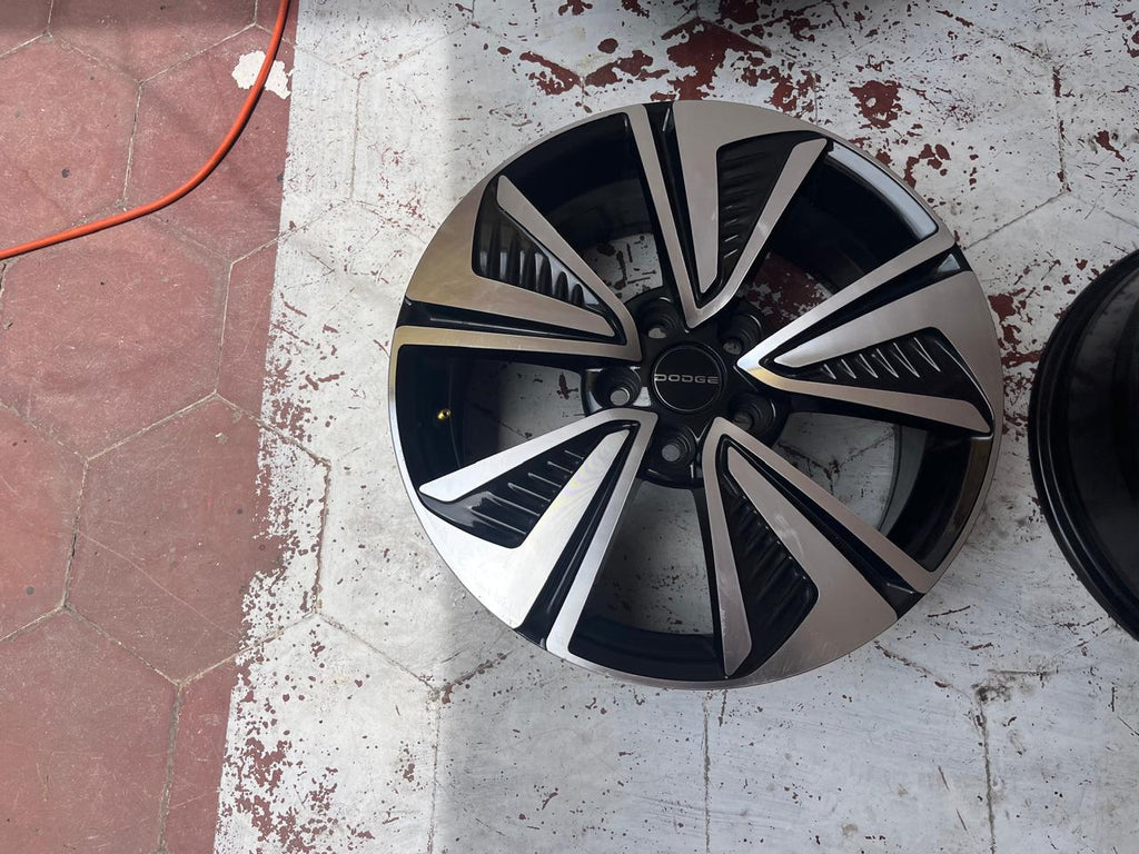 4 Rines 17" Jeep Grand Cherokee Liberty Compass Patriot Nitro Originales Nuevos 5x114.3