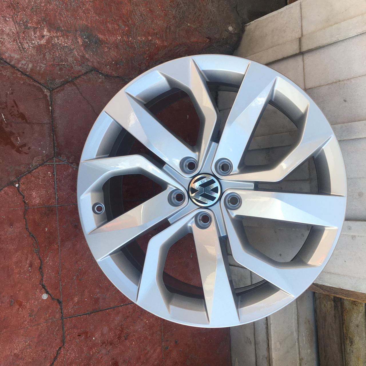 4 Rines 17" Originales Volkswagen Jetta MK7 / MK6 T-Cross 5x112 – Nuevos