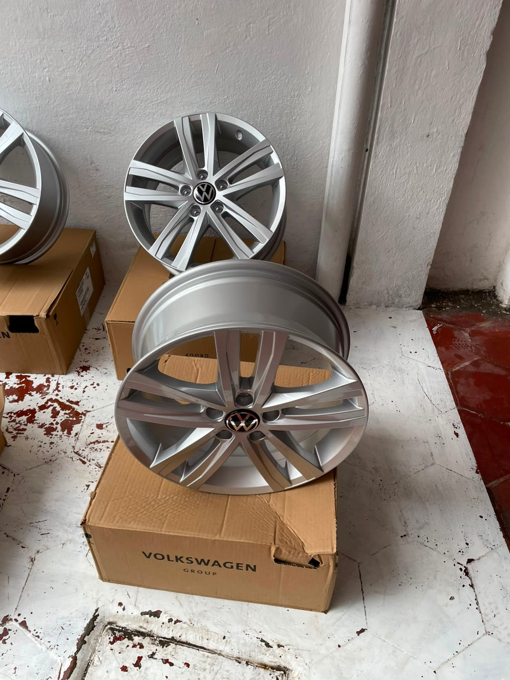 Juego de 4 Rines 17" Originales Volkswagen Golf / Jetta MK6 / Jetta MK7 Sport 5x112 – Nuevos