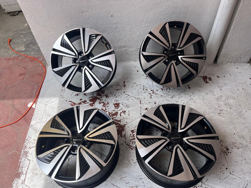 4 Rines 17" Jeep Grand Cherokee Liberty Compass Patriot Nitro Originales Nuevos 5x114.3