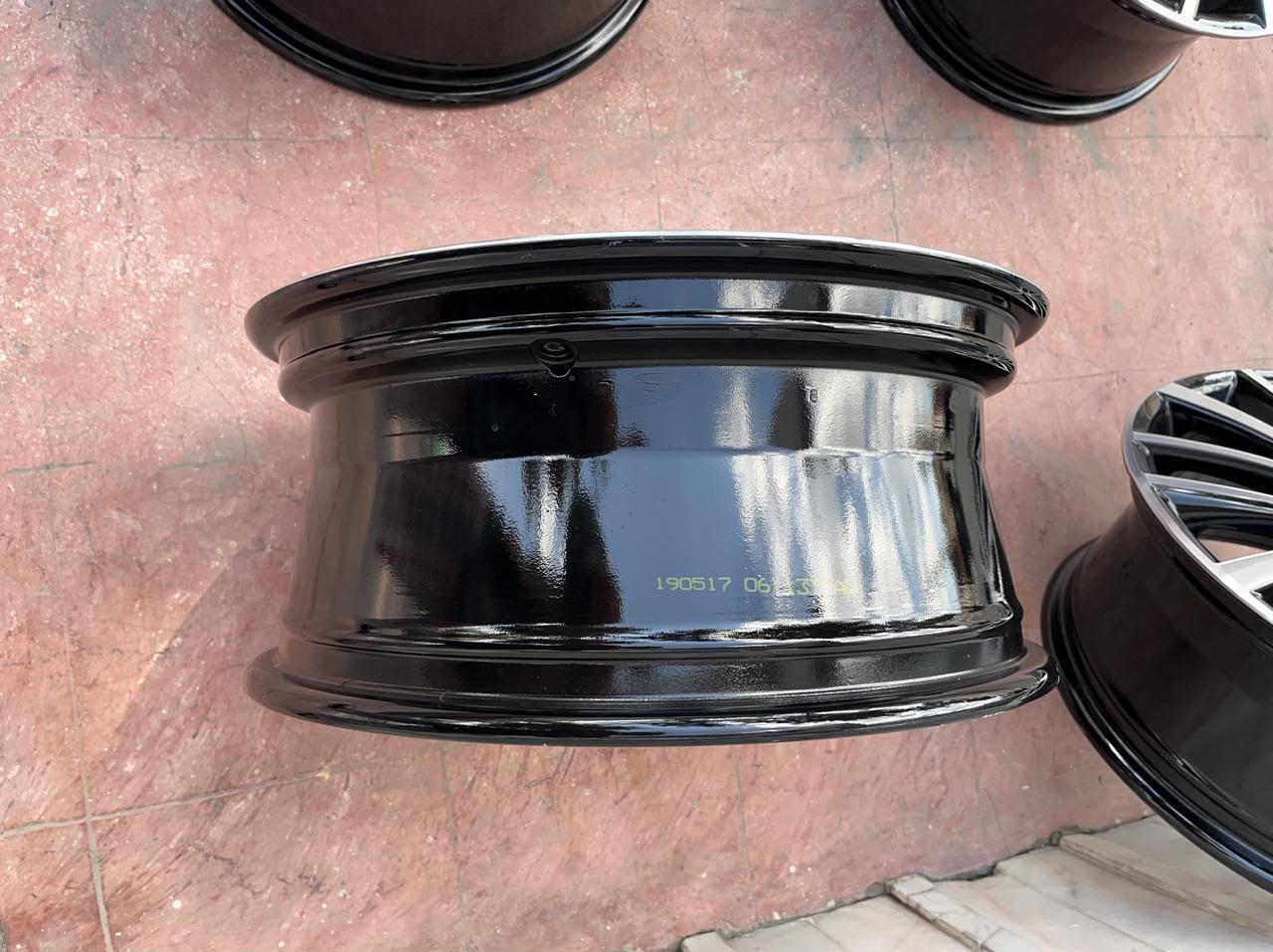Rin Volkswagen Original 17" | Taos, Tiguan, Jetta, Golf MK6 y MK7 | Nuevo