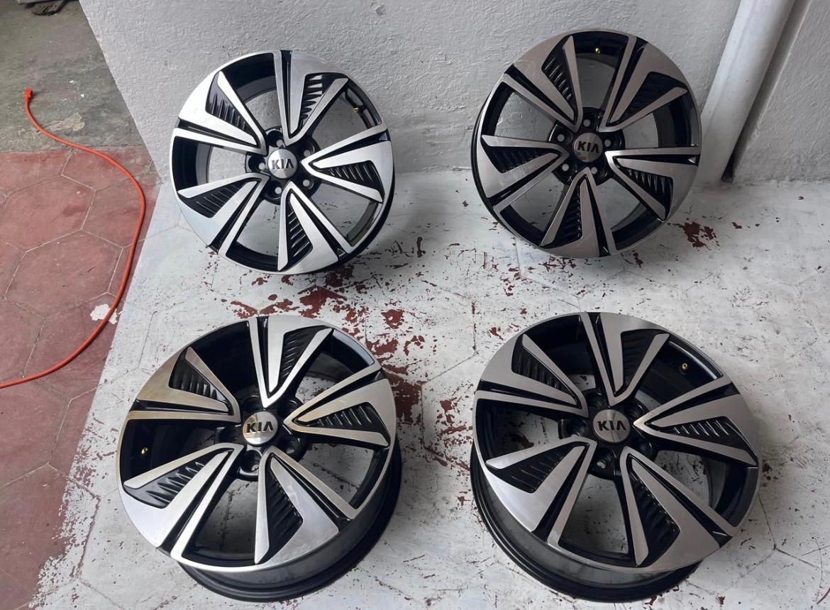 4 Rines 17" Kia Forte Originales 5x114 Nuevos