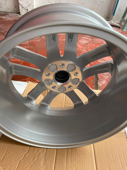 1 Rin 17" Original Volkswagen Golf / Jetta MK6 / Jetta MK7 Sport – Nuevo