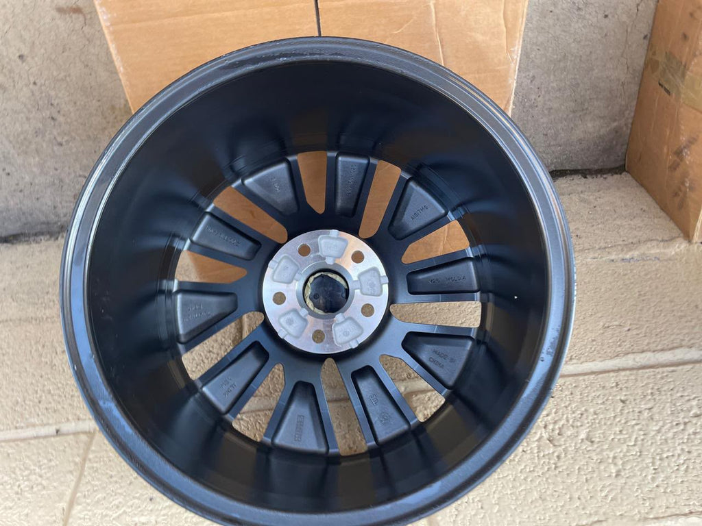 Rines Volkswagen Taos Tiguan Golf Jetta MK7 New Beetle 17" Originales Nuevos | Juego de 4