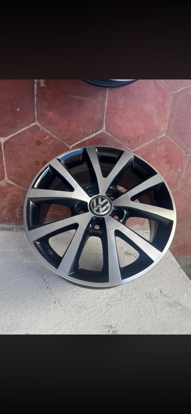 4 Rines 16" Volkswagen Jetta MK6 MK7 Golf New Beetle Passat Originales 5x112 Seminuevos