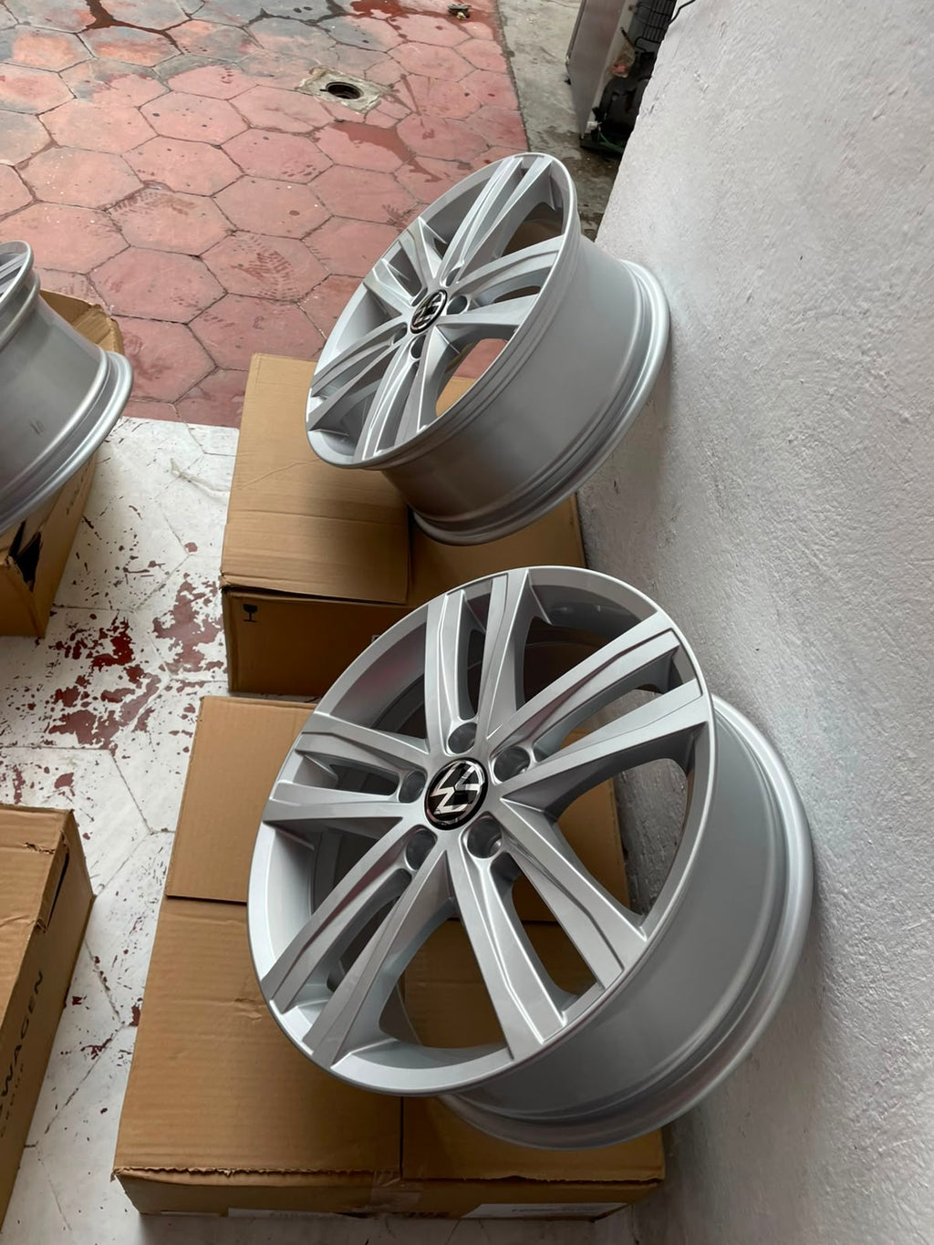 Juego de 4 Rines 17" Originales Volkswagen Golf / Jetta MK6 / Jetta MK7 Sport 5x112 – Seminuevos